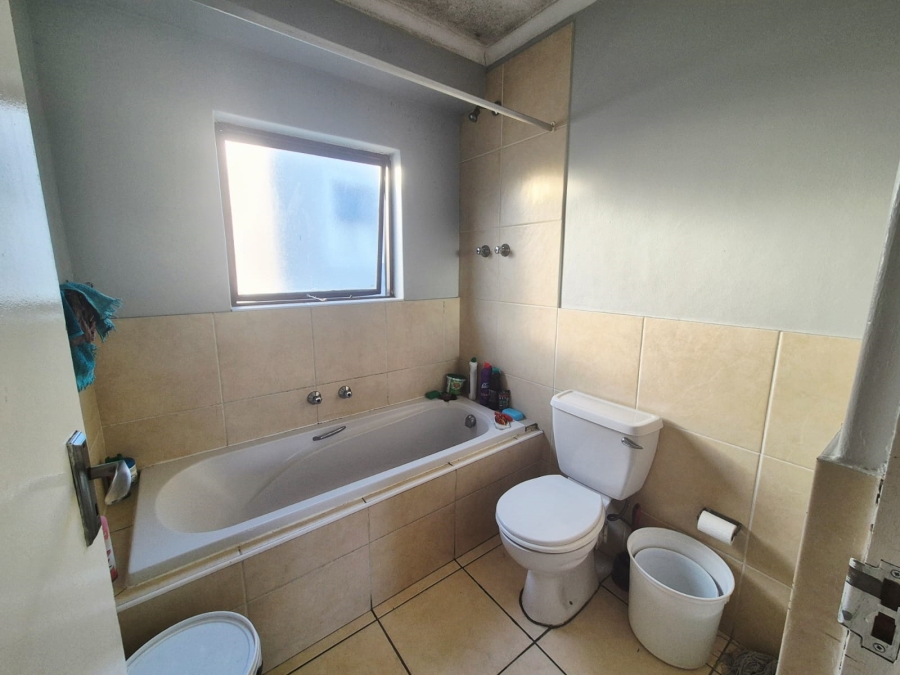 2 Bedroom Property for Sale in Parklands Western Cape